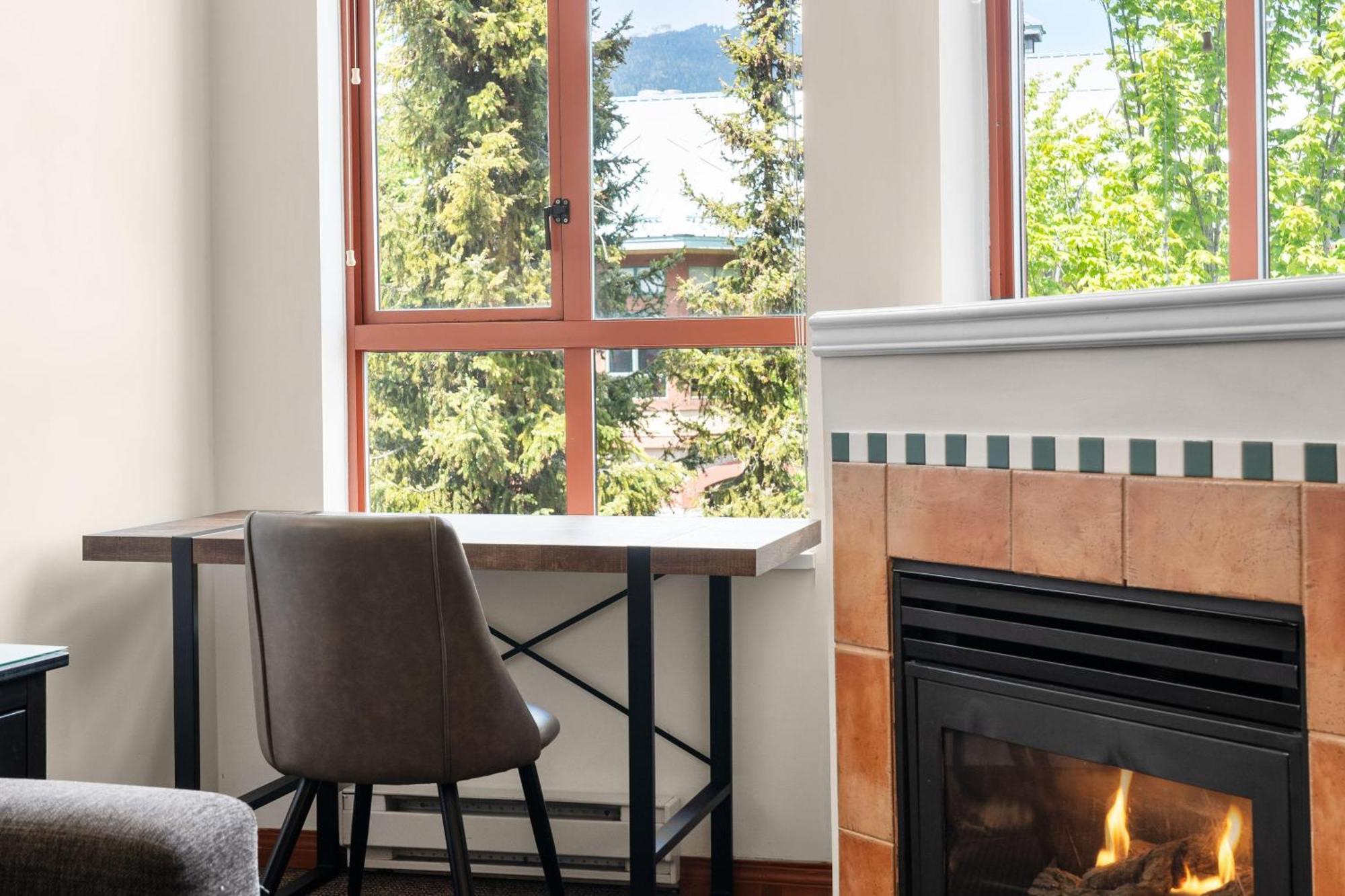 Alpenglow Lodge Family & Work Retreat By Mva Whistler Exteriör bild