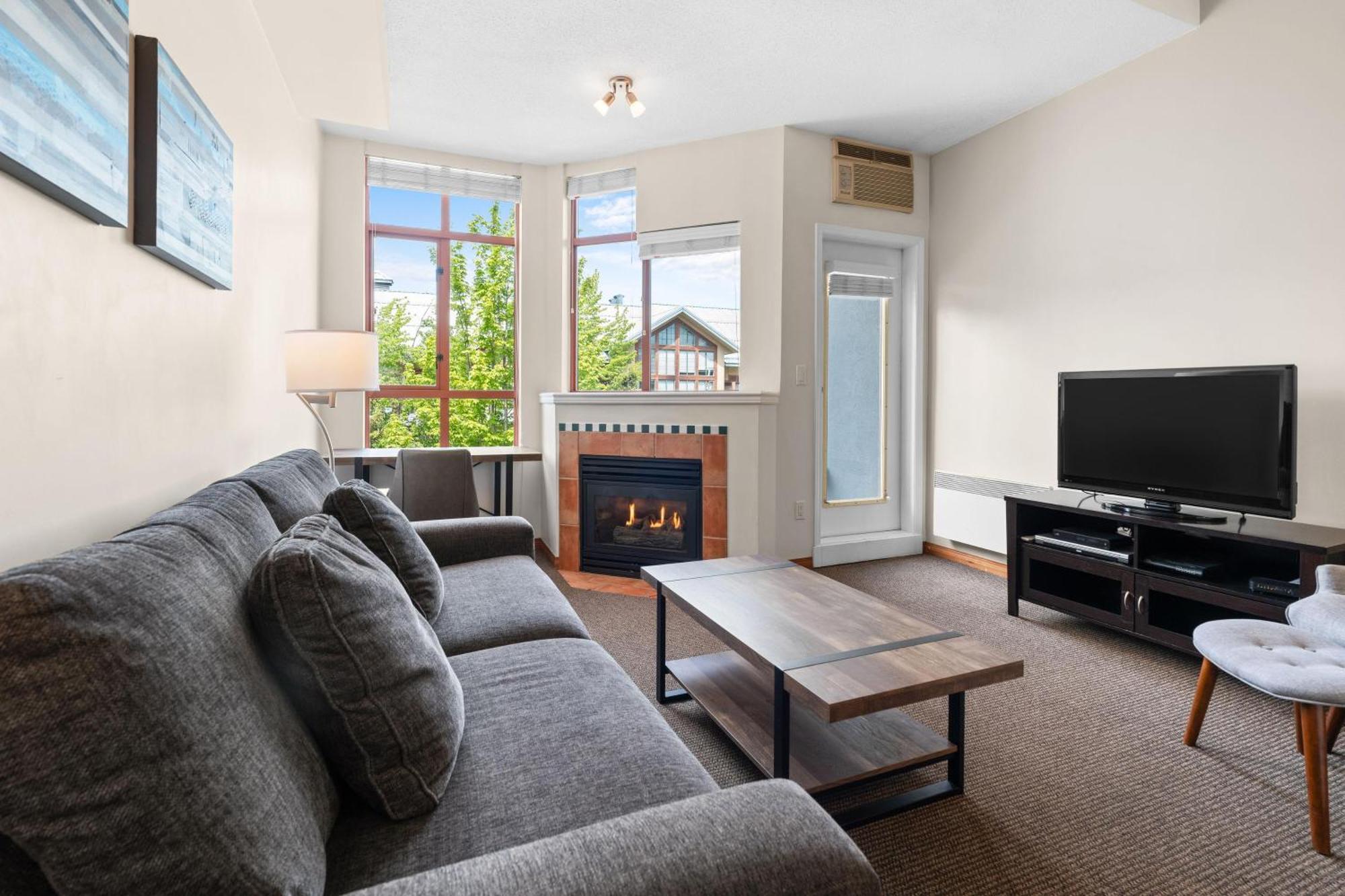 Alpenglow Lodge Family & Work Retreat By Mva Whistler Exteriör bild